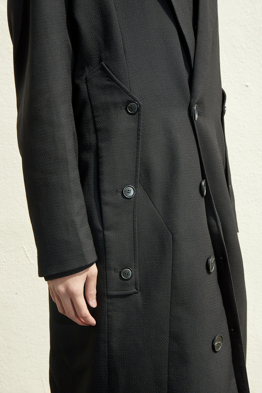 Curved Blade Coat