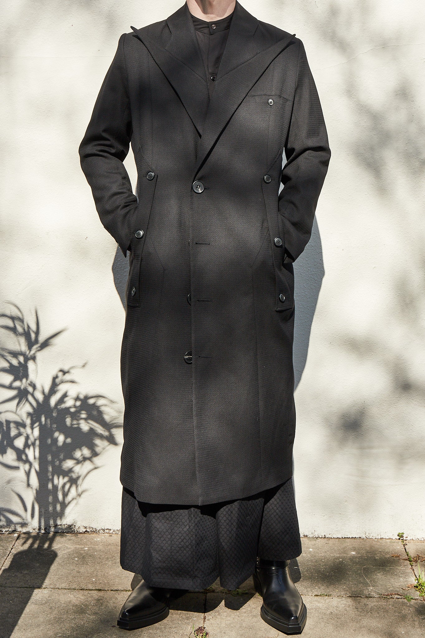 Curved Blade Coat